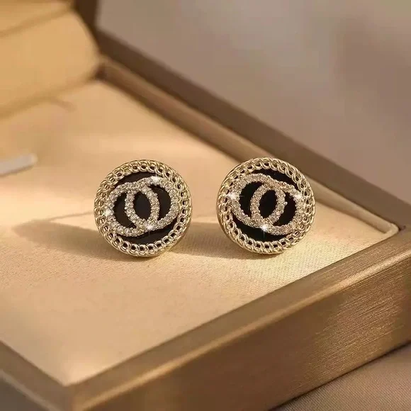 Elegant Chanel-Inspired Gold Diamond Stud Beautiful Formal/Casual Circle Earring - Picture 2 of 5